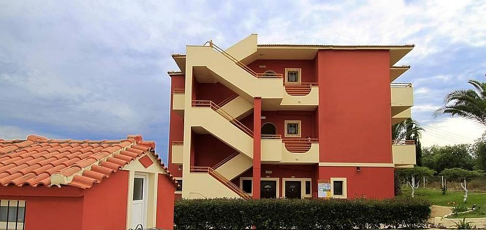 Lofos & Apartments, Agios Stefanos, Corfu